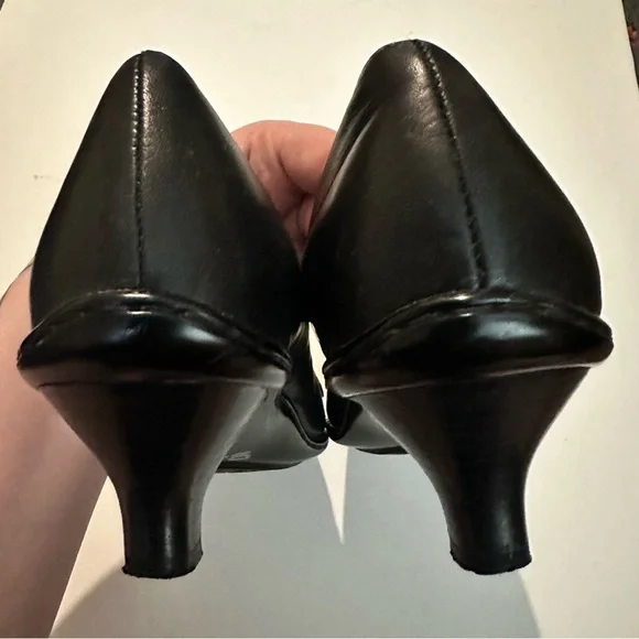 Sofft Kitten Heel Pump Kiltie Horse Bit Black Leather Size 8.5 Classic - Picture 8 of 11